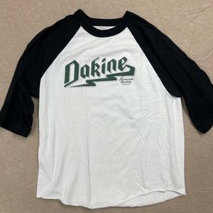 Dakine surfing Men’s Tshirt- 2/3 sleeve or 3/4 sleeve size:Large